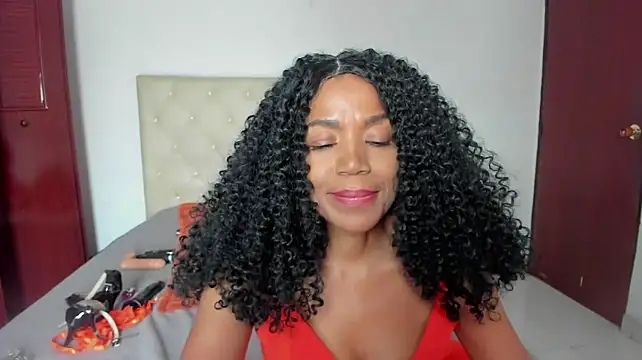 LUISSA_ live XXX chat