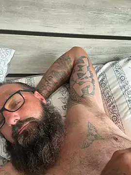 XXX chat uživo modela alphareign85