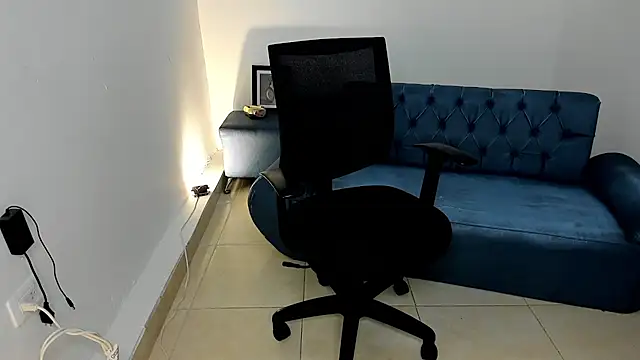 XXX chat uživo modela zayn_v1p