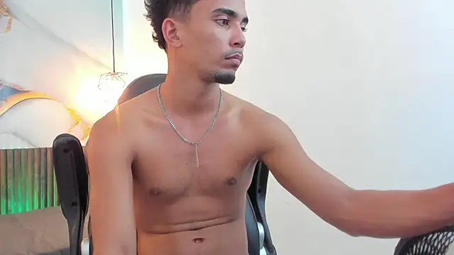 Chat +18 de DrakeFoxx ao vivo