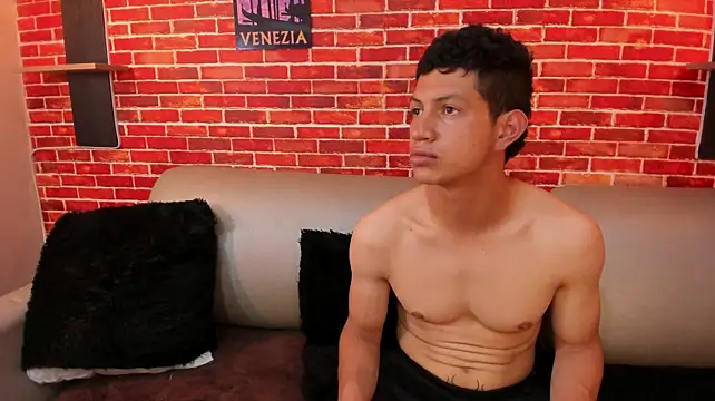 แชท XXX สดของ Tony_Zackk1