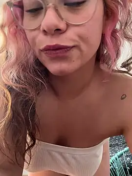 Sembang XXX Secara Langsung mondeliciosa1111