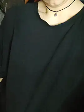 XXX chat uživo modela Aashikalaa