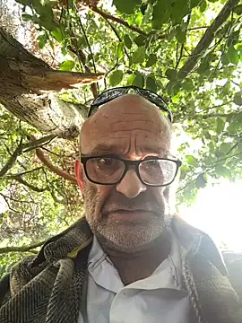 ShyDave81's Live XXX Chat