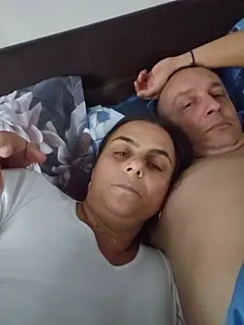 IsabelleCraft - Big toys in pussy public