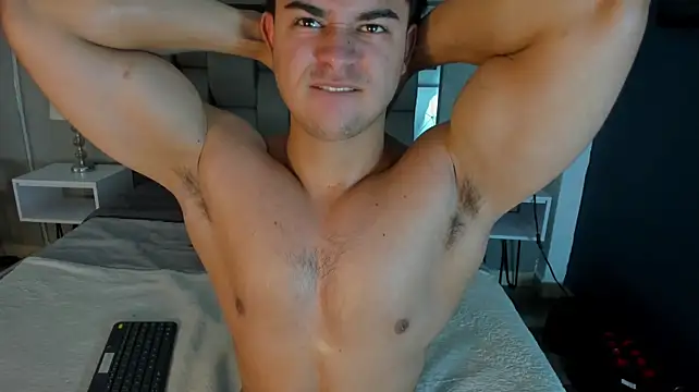 Charlie___Musk Adlı Modelin Canlı XXX Sohbeti