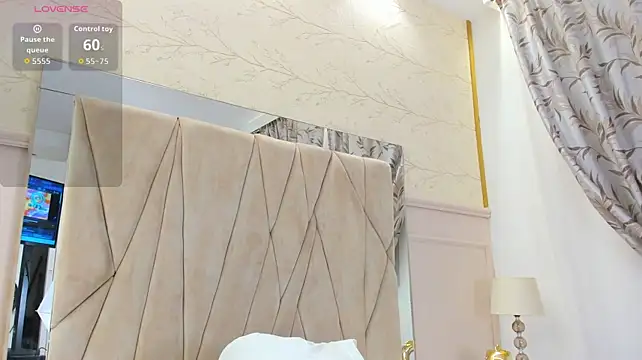 Adrien_Monteiro élő XXX-chatje
