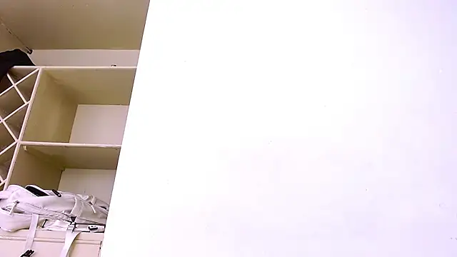 GoldenBoy_23 লাইভ XXX চ্যাট