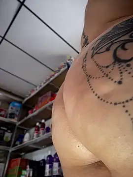 Sammyqueenx21 - spread ass fingering doggy style