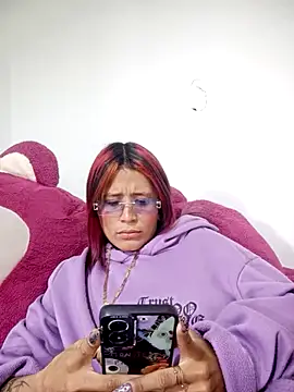 Živý XXX chat Lya_Ross19