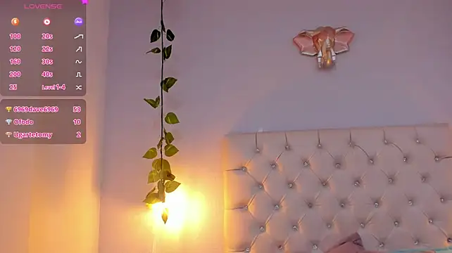 GabrielaSuarez_ - Shake my ass and red ass