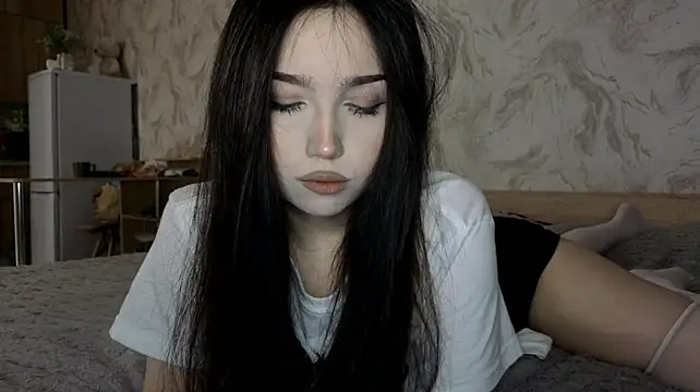 AmieSky: онлайн-секс-чат