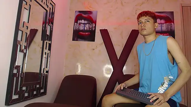 Онлайн чат XXX HORNY_PRETTY