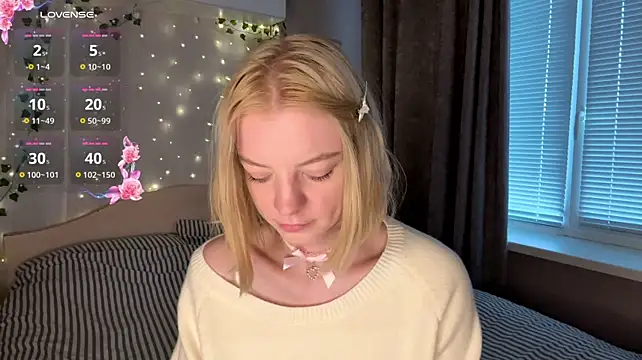 StasyBloom - Show the color of the panties