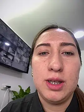 XXX chat uživo modela suzy-111