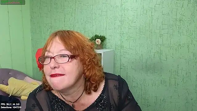 XXX chat uživo modela Fara_Flutte