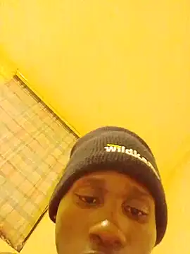 הופעת וובקאם של sexyman_BBC