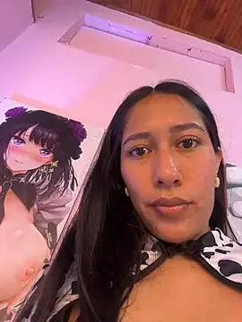 Chat +18 de Amelia_Rivas ao vivo