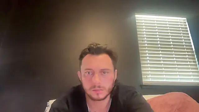 hungandcloudy's Live XXX Chat
