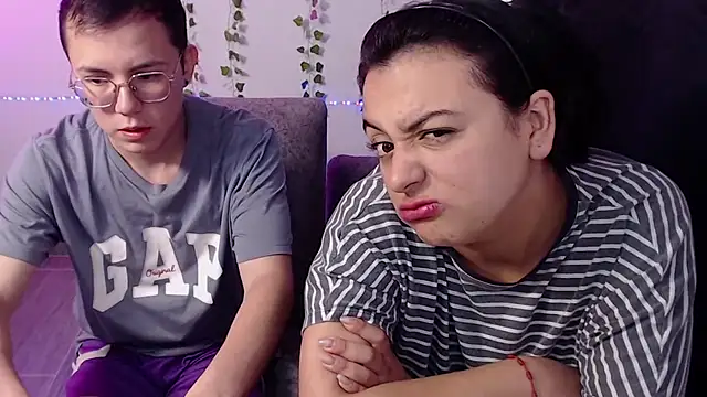 Tina_4_Charlie élő XXX-chatje