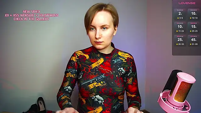KinkyMissCherry Chat XXX in diretta