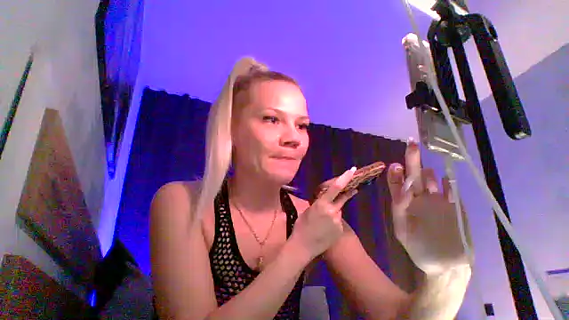 Arelinao live XXX chat