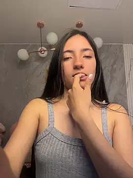 MissKim_ch - Show Feet + Nipple Show + Ass