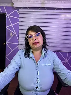 MiiaaJoness - :devil: SHOW TITS :devil: