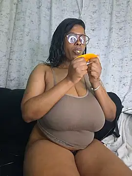 Sexy_boobs97 - let it rain
