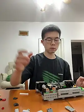 Adzard65のライブXXXチャット