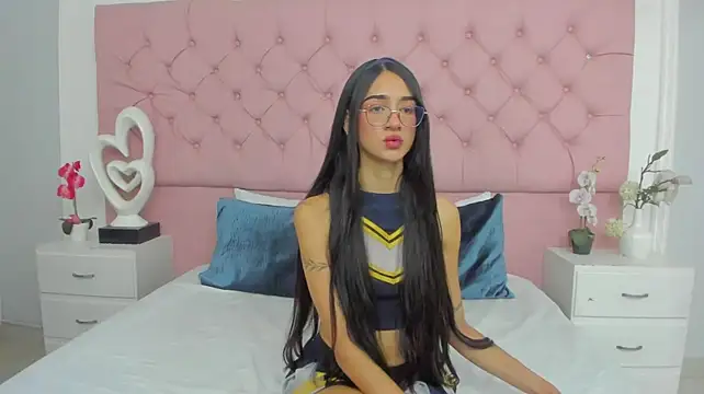 Chat XXX ao vivo de SaraTease_