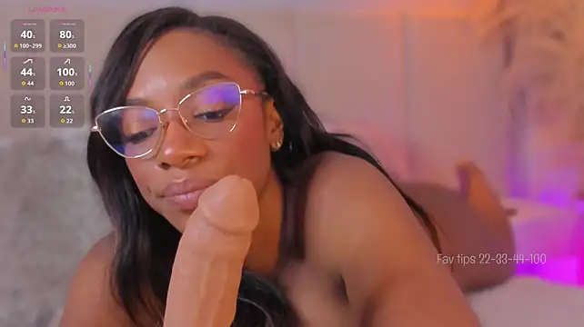 aprilebony_'s Live XXX Chat
