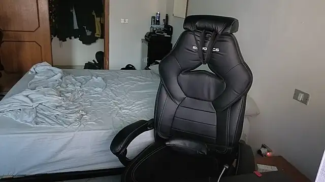 Chat +18 de Al3xox02 ao vivo