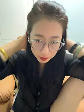 weiwei103 Chat XXX live
