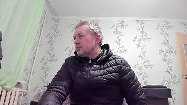 Show modela SanFrantsisko na web-kameri