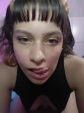 Hairy_ptt - Suck fingers+deepthroat+saliva