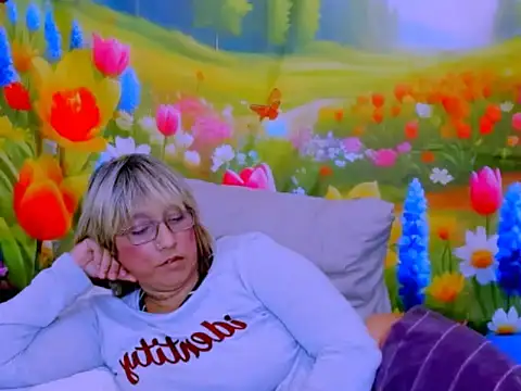 indianroxy's Live XXX Chat