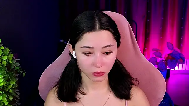 XXX chat uživo modela RedMidnight