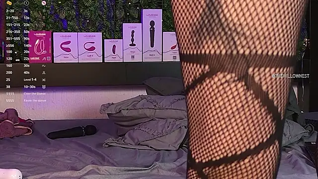 Chat +18 de thewillownest_ ao vivo