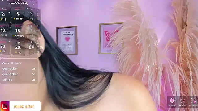 Živý XXX chat MiaaCarter_