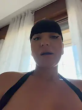 XXX chat uživo modela MysticCleo