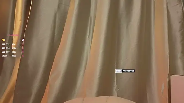 Jessie_Johns - Nipple reveal tease