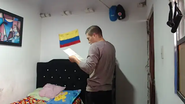 Chat XXX en directo de Stiiveen777