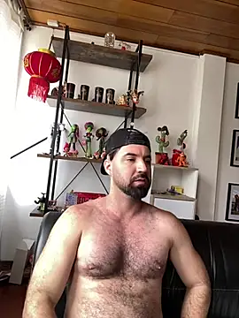 Czat XXX na żywo – Juan_Art