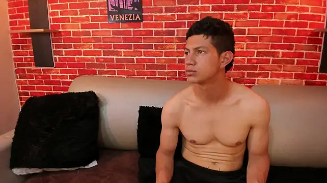 Chat XXX ao vivo de Tony_Zackk1