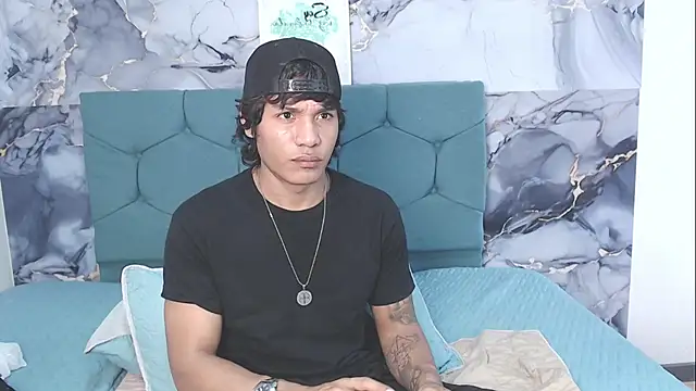 Chatroom XXX en direct de MaximilianRoth