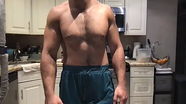 BigGuyMuscle: онлайн-секс-чат