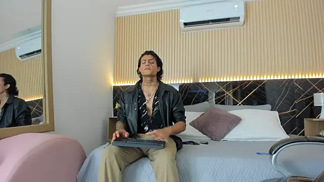 Damian_romanoff_ Live XXX-chat