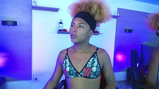 AshleyThenison Live XXX Chat