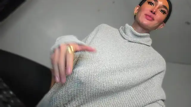 Živý XXX chat MistressNextDoor_